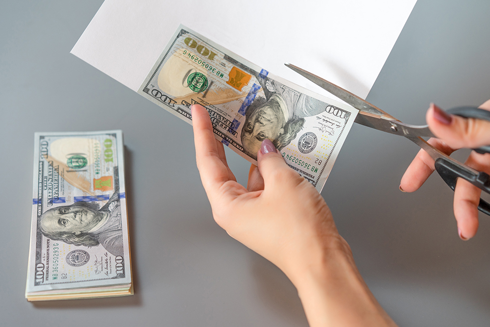 Counterfeit Money: How to Spot Fake Bills | ZenBusiness Inc.
